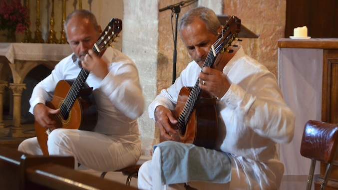 La guitare classique pour le duo Di Mosole-Neuhauser
