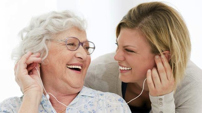 ¿Puede ayudar la música al Alzheimer?
